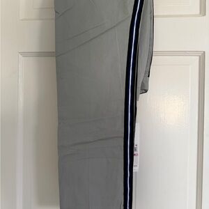 Calvin Klein Slim Fit Pants 32/30 - Gray